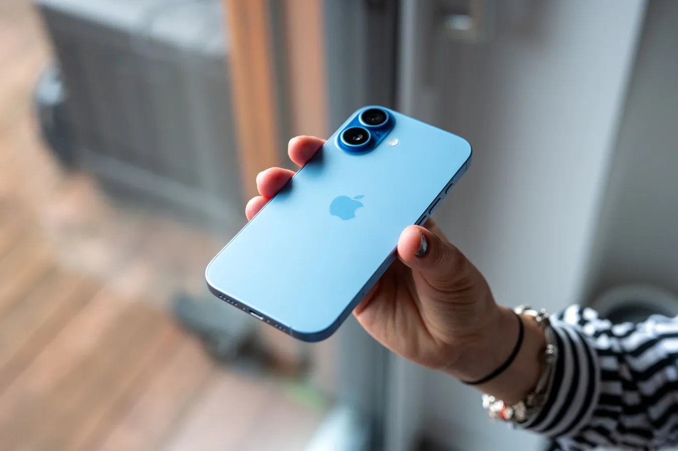 Инсайдер: iPhone 17 подорожает по всему миру уже в понедельник
