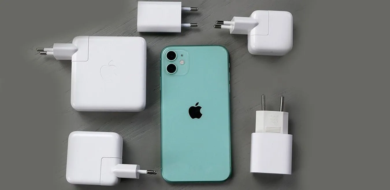 Быстрая зарядка на устройствах Samsung и iPhone: как она работает и влияет ли на аккумулятор