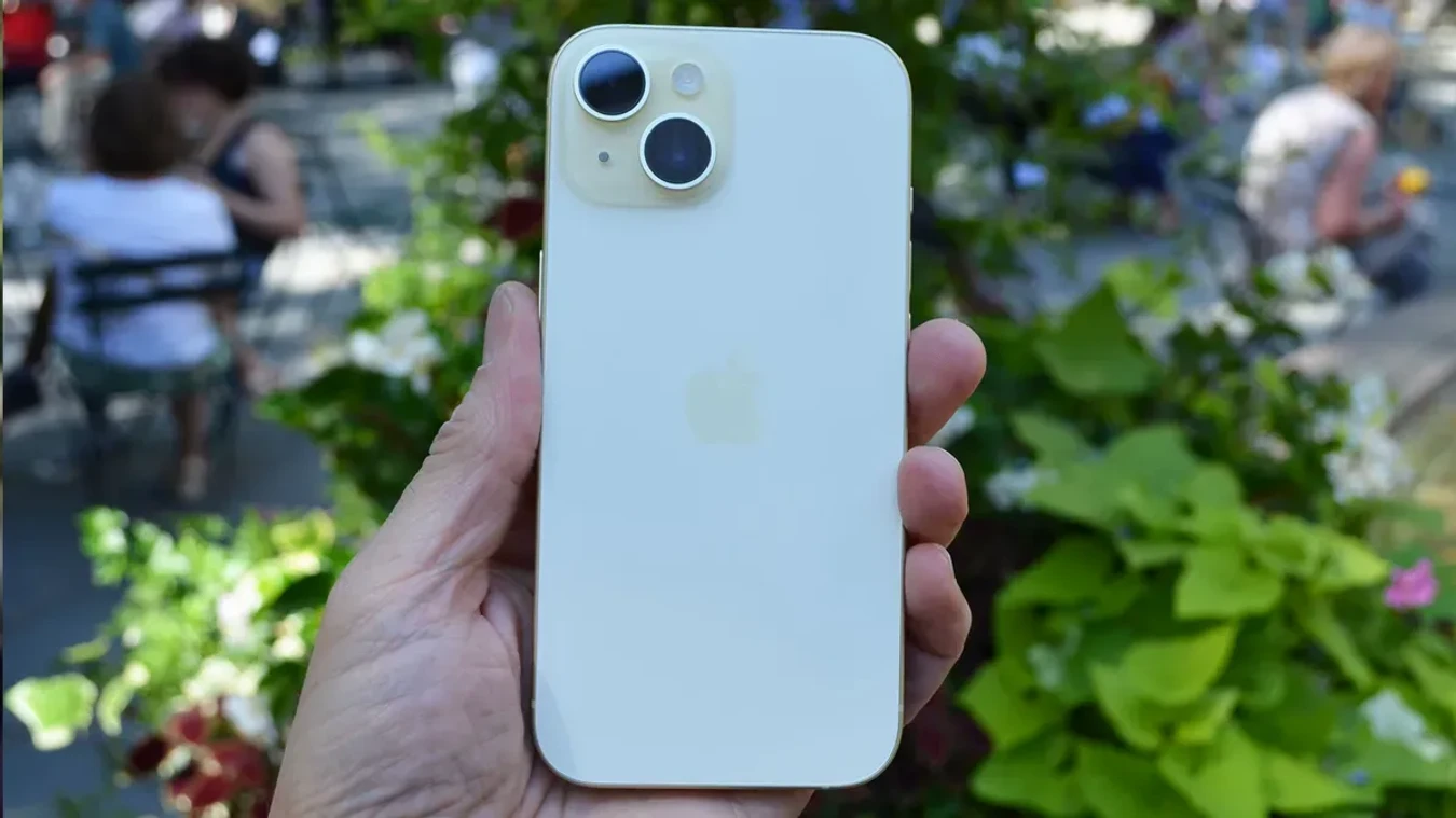 Что лучше выбрать: iPhone 15 или iPhone 15 Pro? На что обращать внимание при выборе
