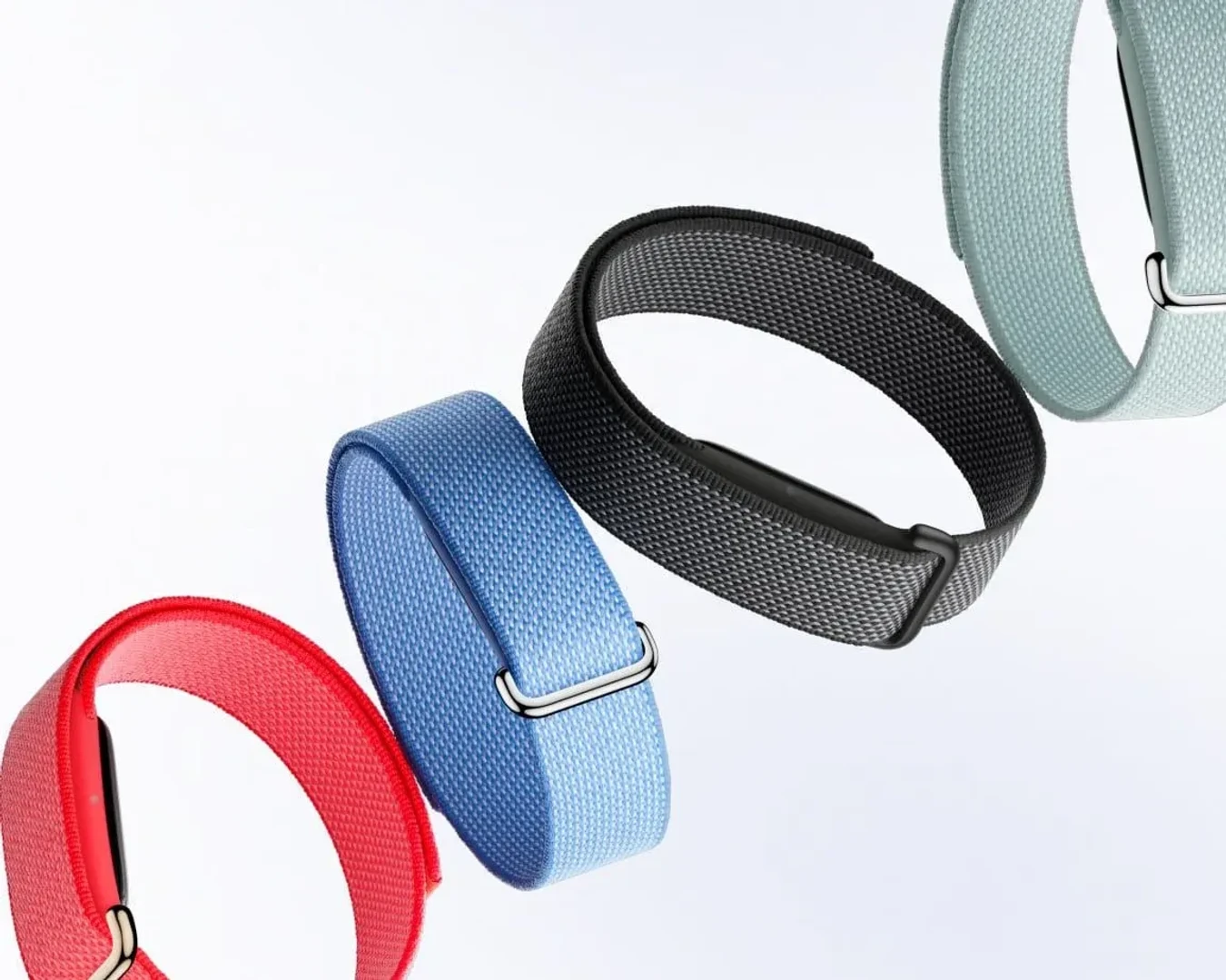 Google Fitbit Air: умный трекер здоровья, который не отвлекает