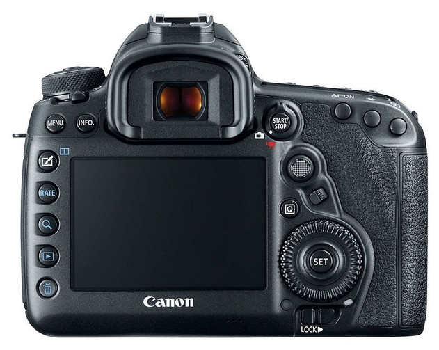Фотоаппарат CANON EOS 5D IV BODY